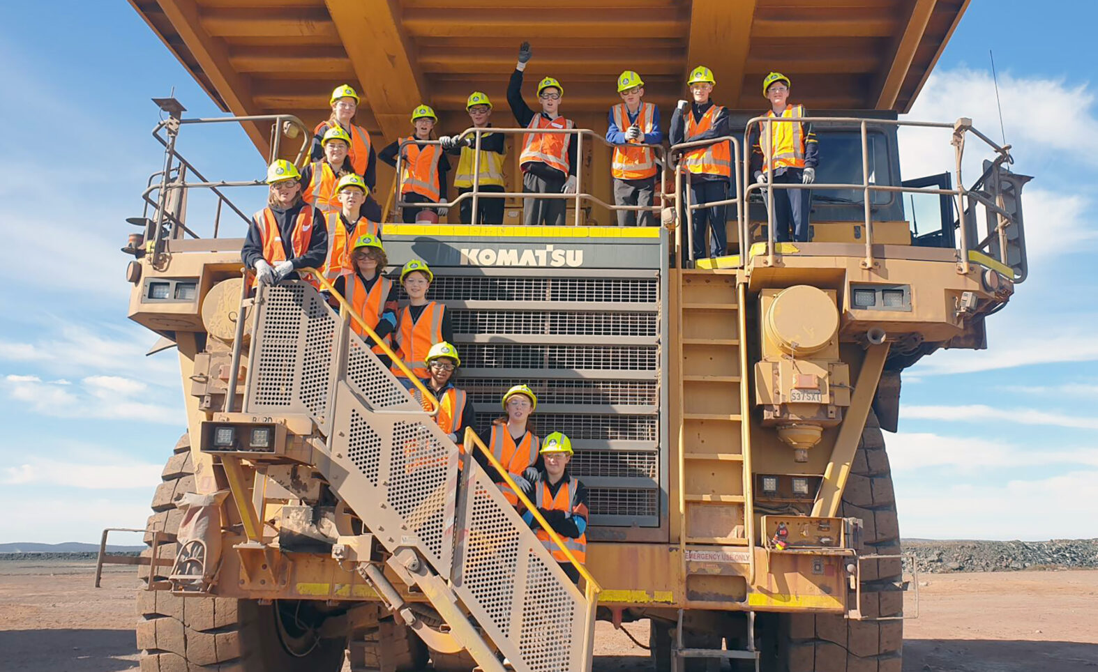 Site tour gives GFG Foundation students valuable insight to iron ore operations